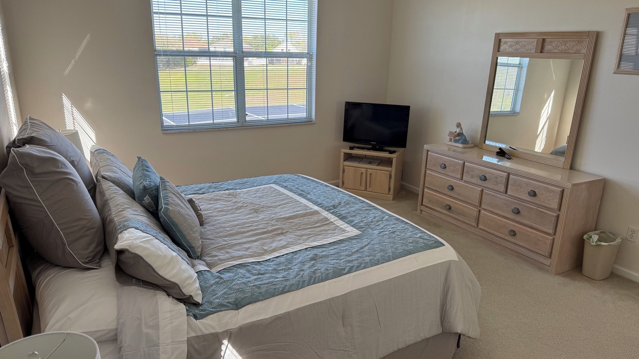 Photo of Bedroom in Weston Hills