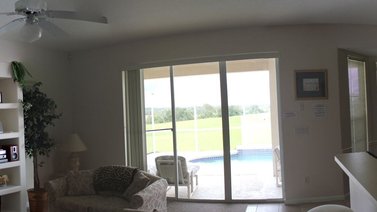 Photo of Livingroom in Weston Hills