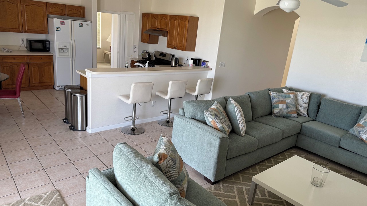 Photo of Livingroom in Weston Hills