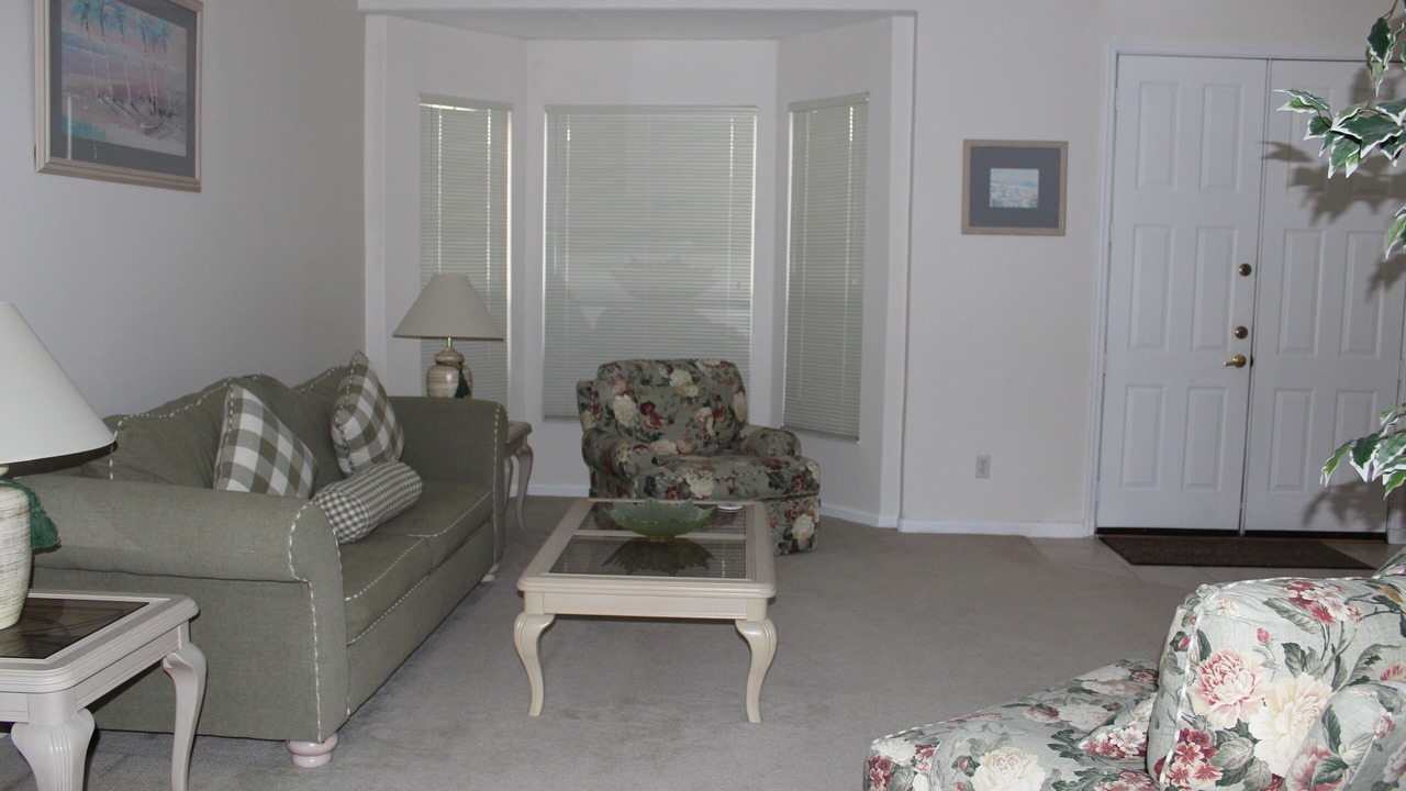 Photo of Livingroom in Weston Hills