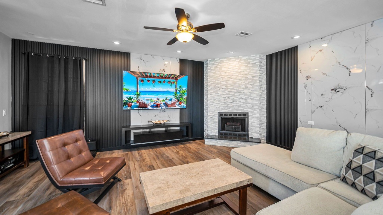Photo of Livingroom in Crystal Beach