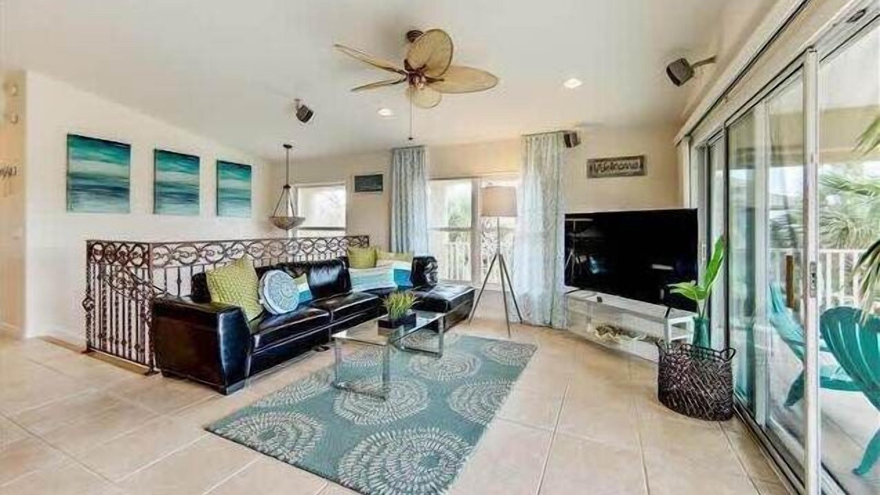 Photo of Bedroom in Marineland Acres