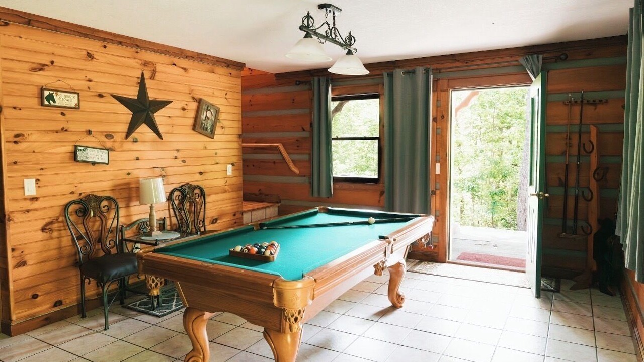 Photo of Bedroom in Bryson City