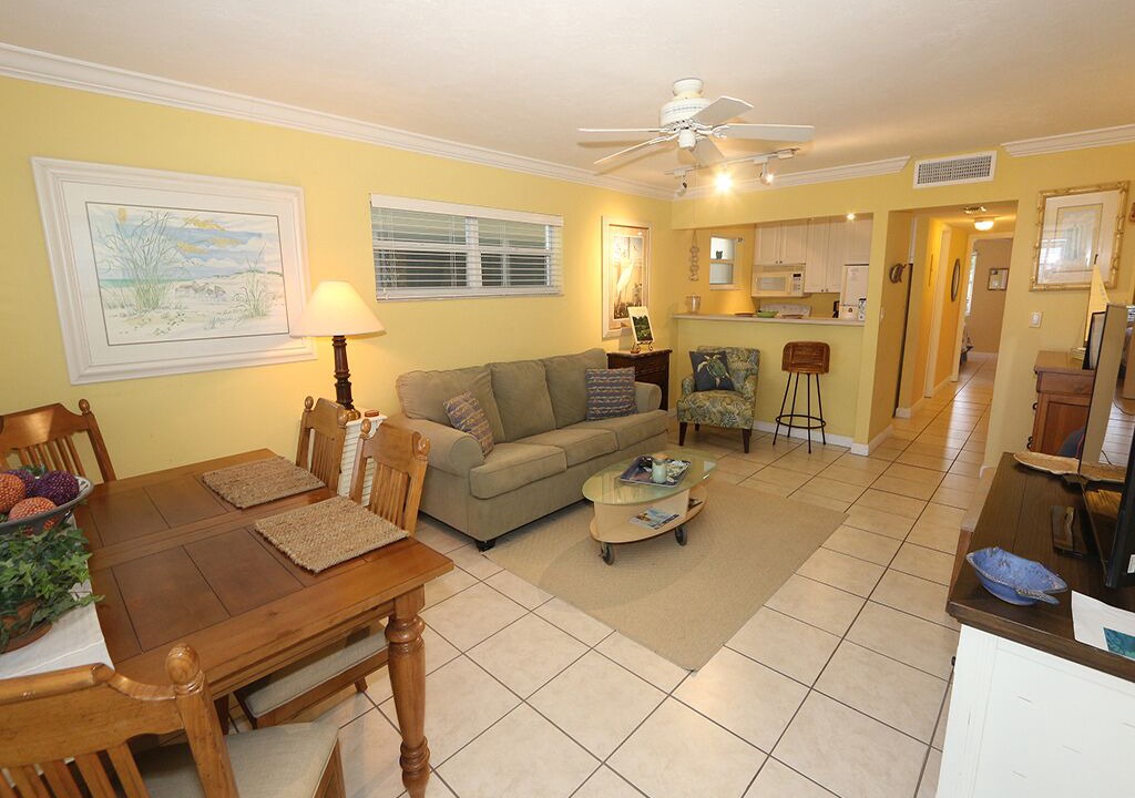 Photo of Livingroom in Whitney Beach