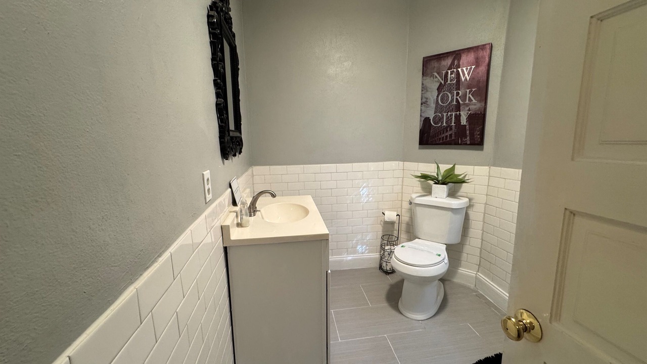 Photo of Bathroom in Downtown Orlando