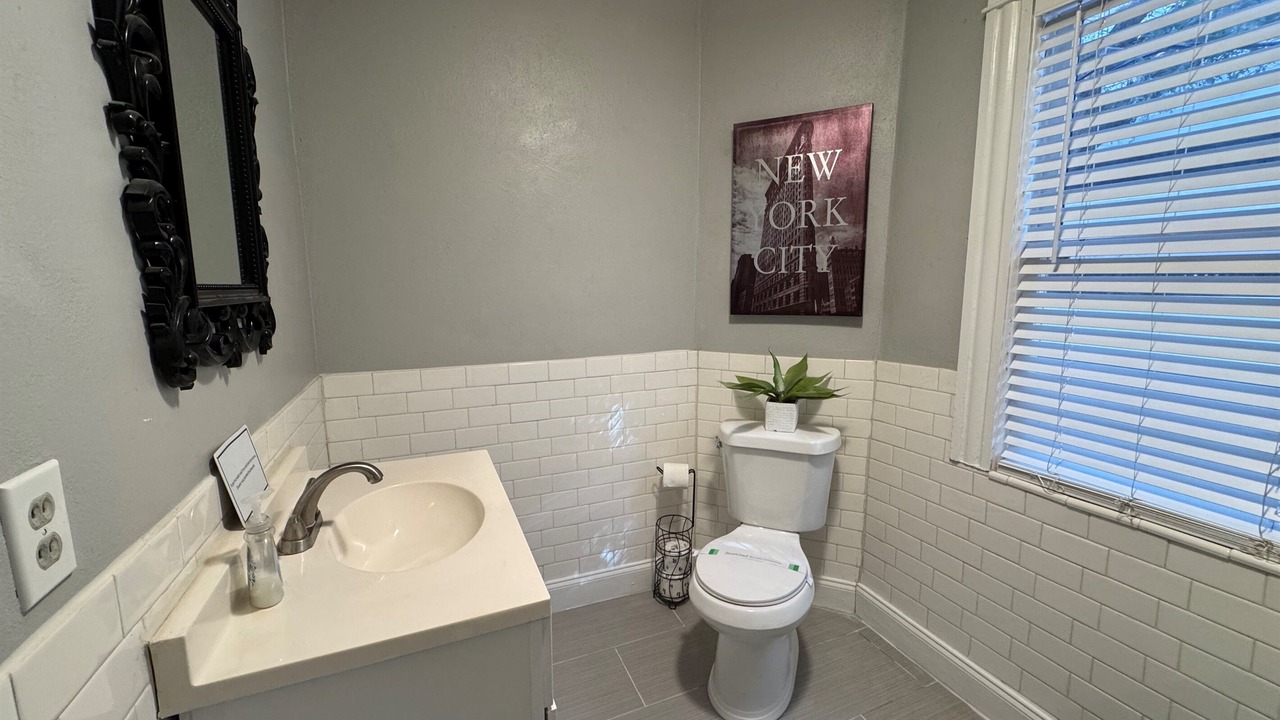 Photo of Bathroom in Downtown Orlando