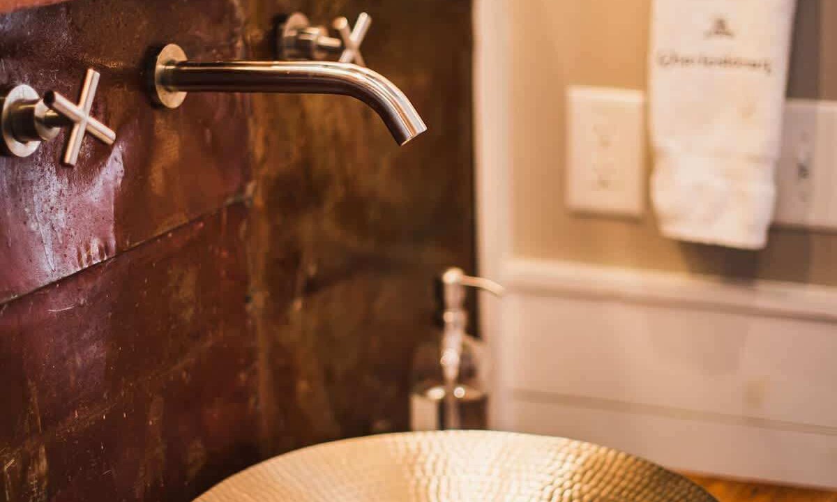 Photo of Bathroom in Cannonborough Elliotborough