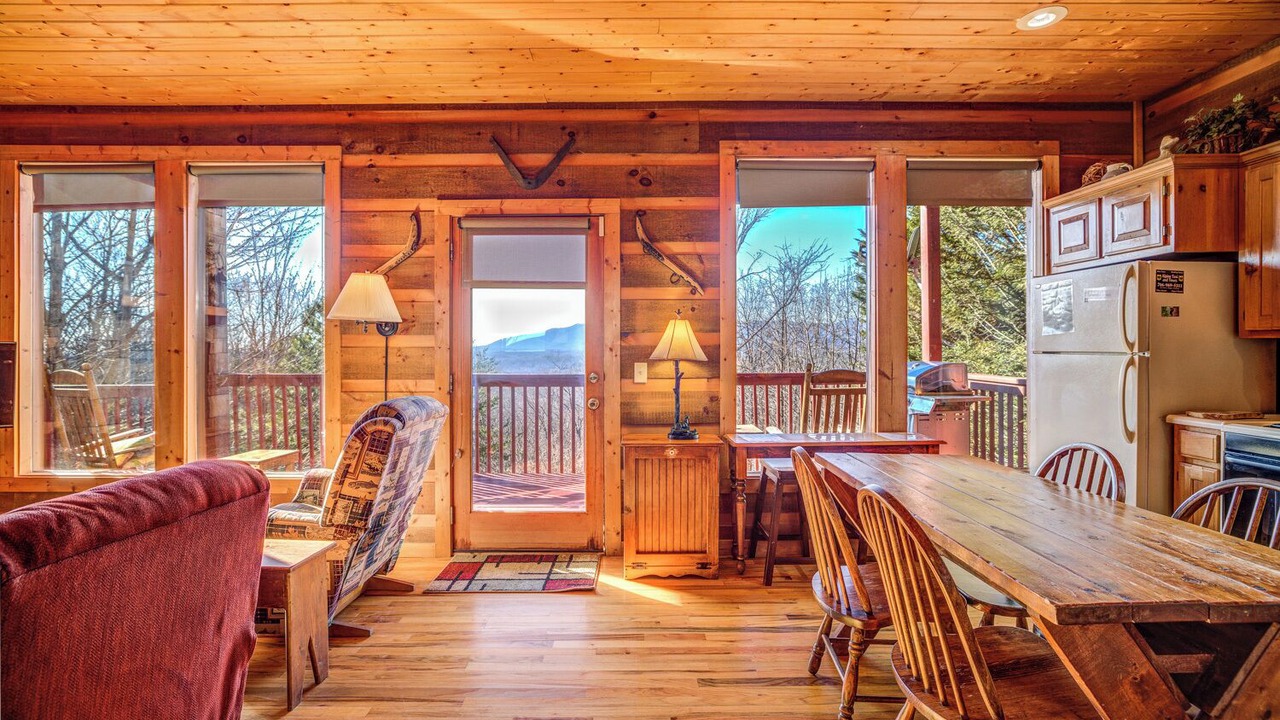 Photo of Livingroom in Helen