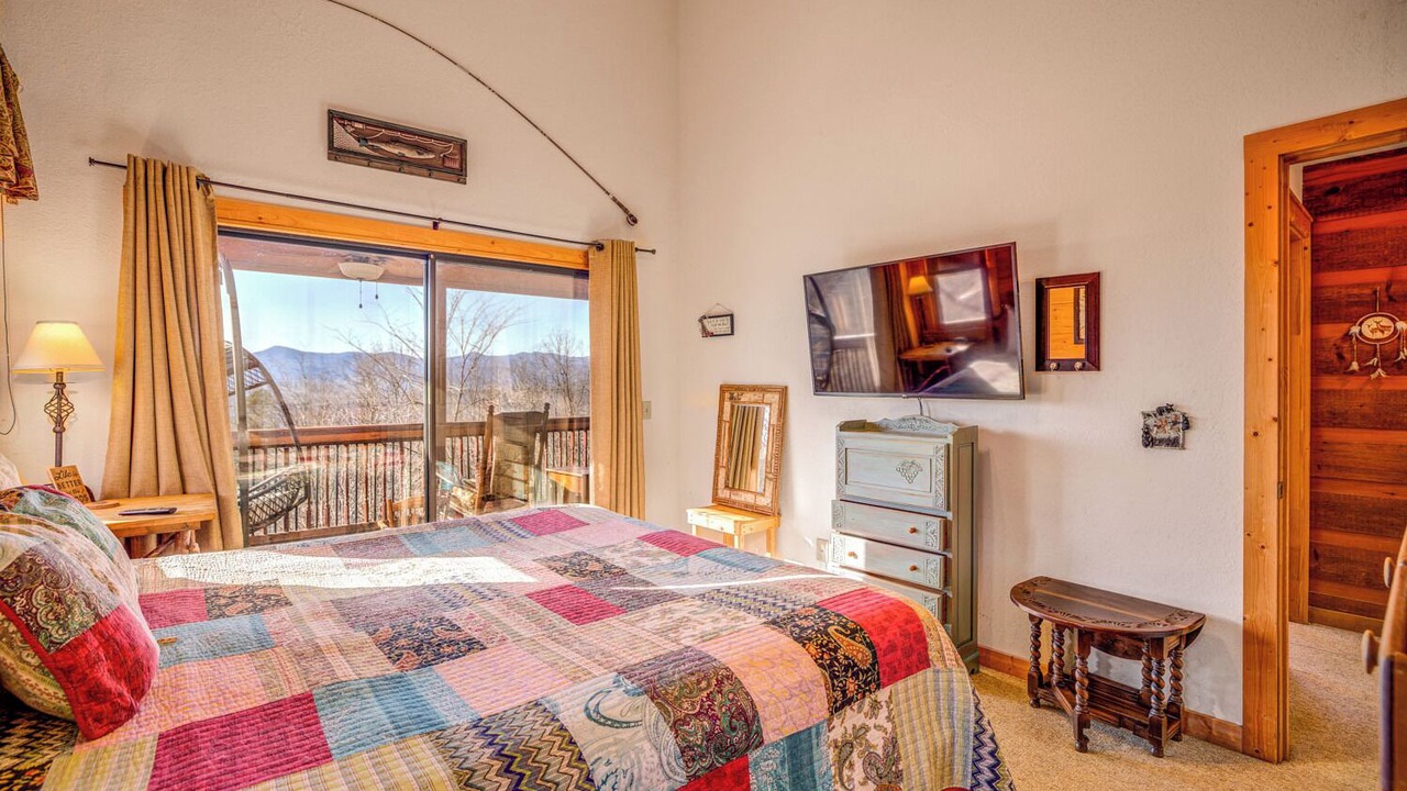Photo of Bedroom in Helen