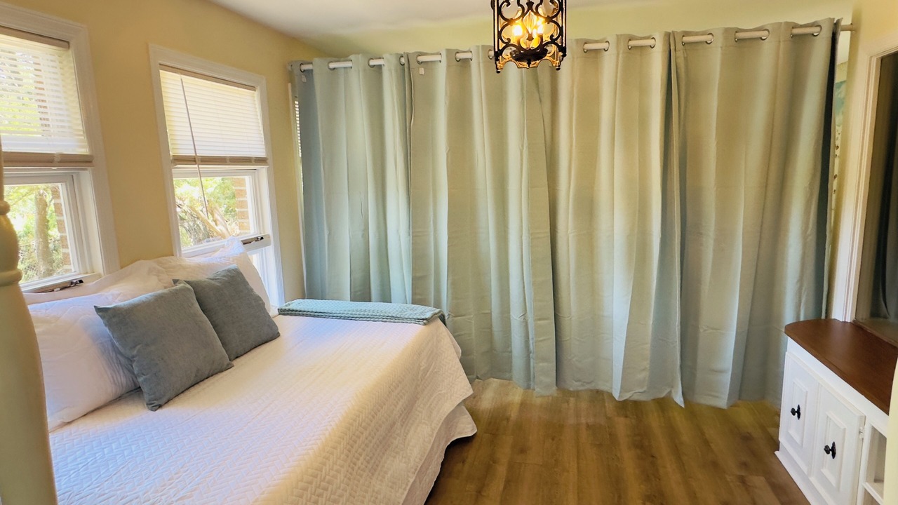 Photo of Bedroom in Folly Beach