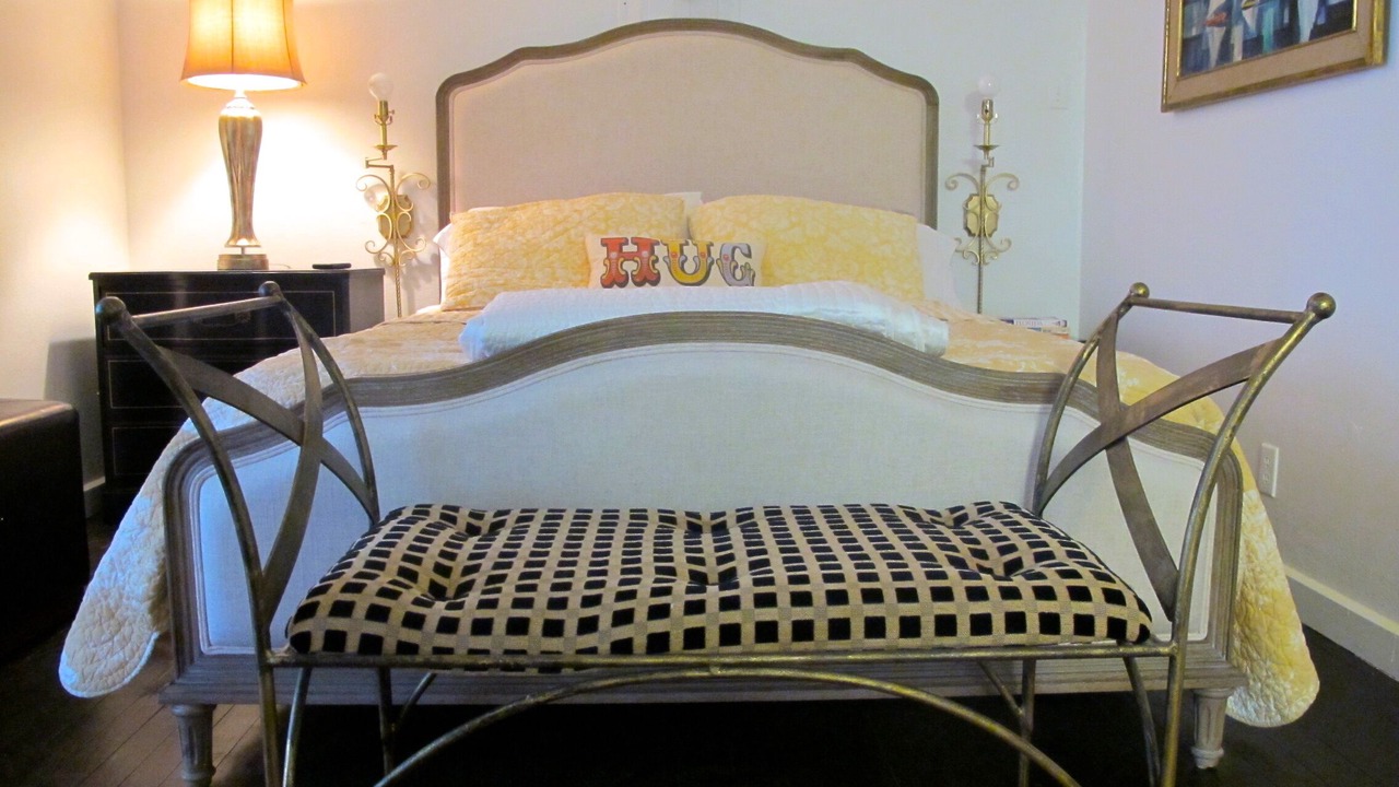Photo of Bedroom in Laurel Park