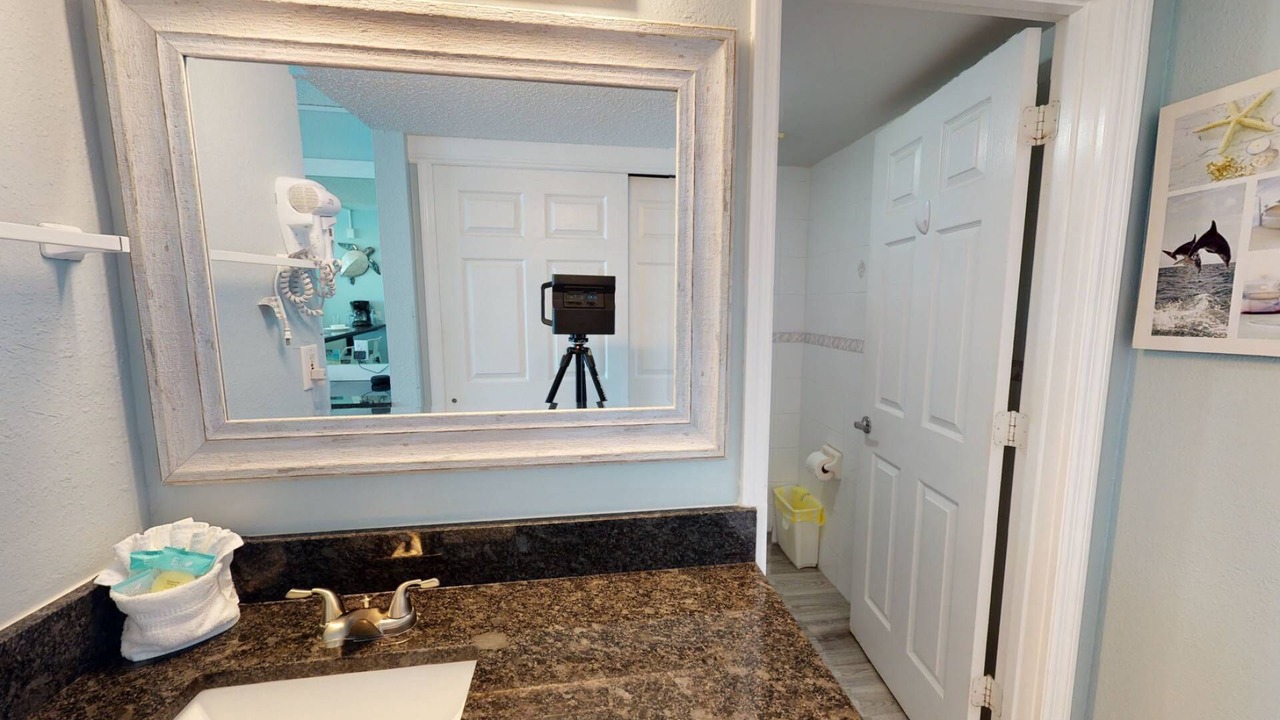 Photo of Bathroom in Treasure Island