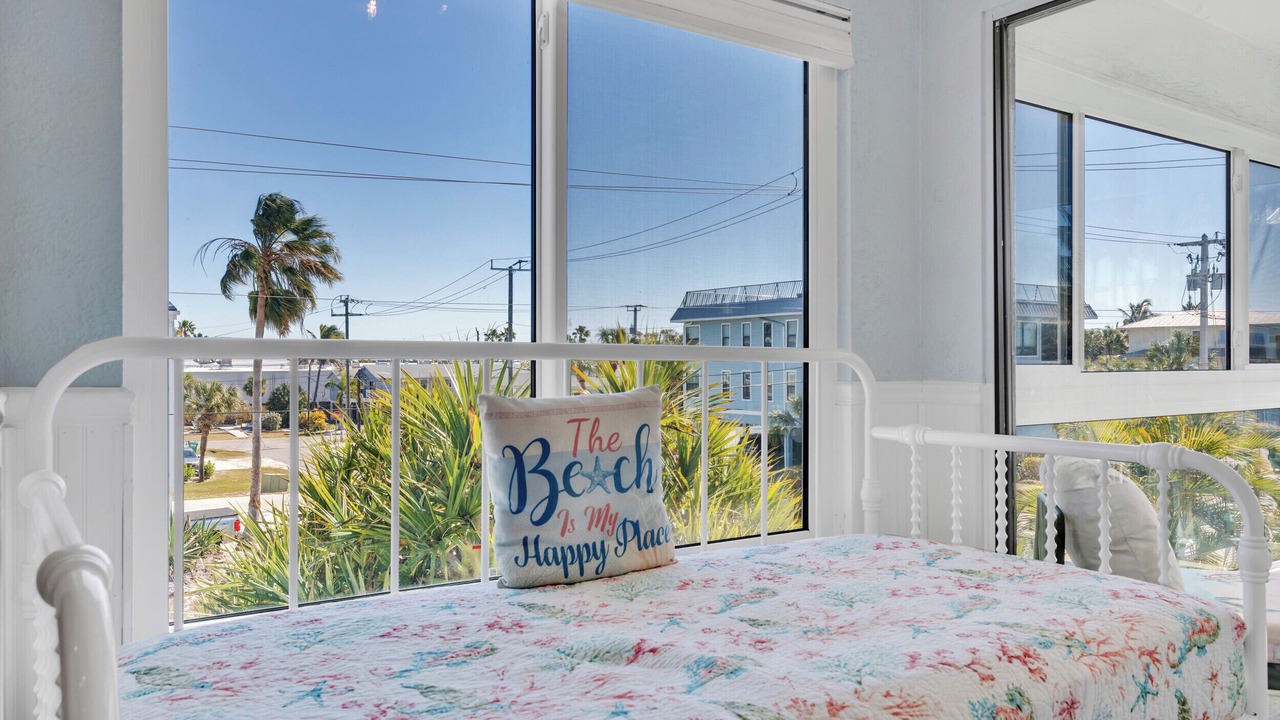 Photo of Bedroom in Holmes Beach