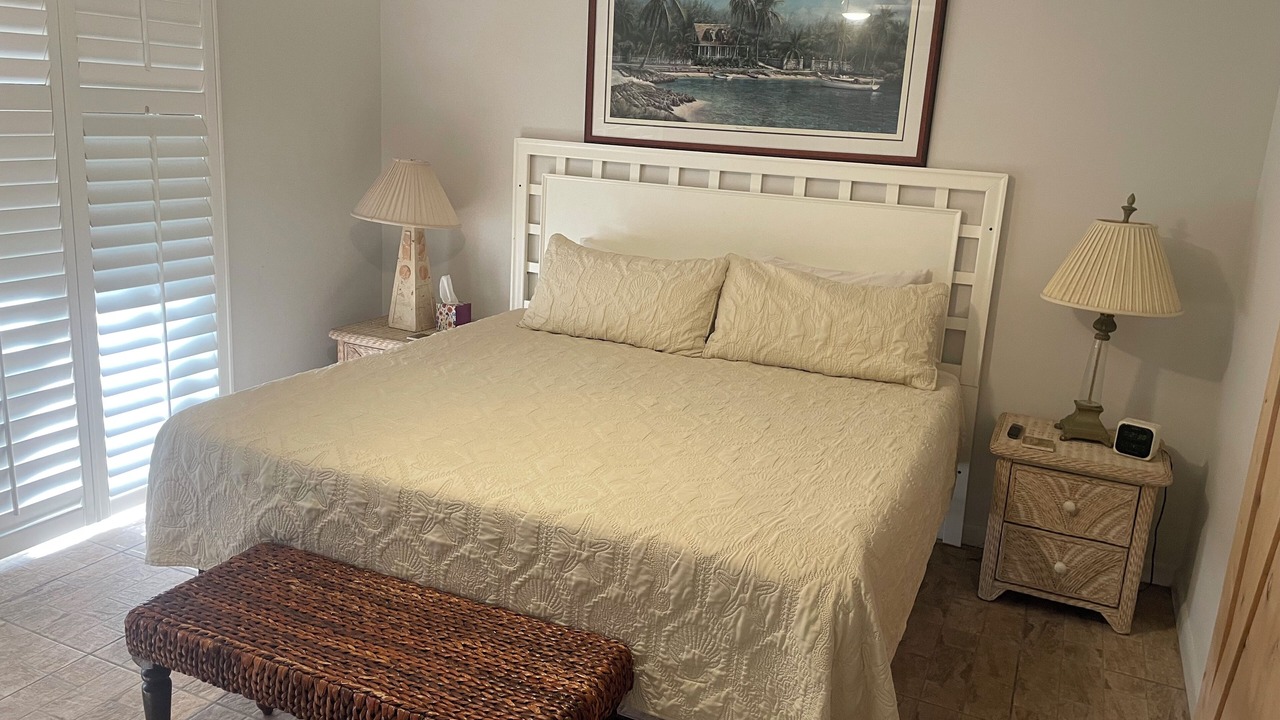 Photo of Bedroom in Convair Cove