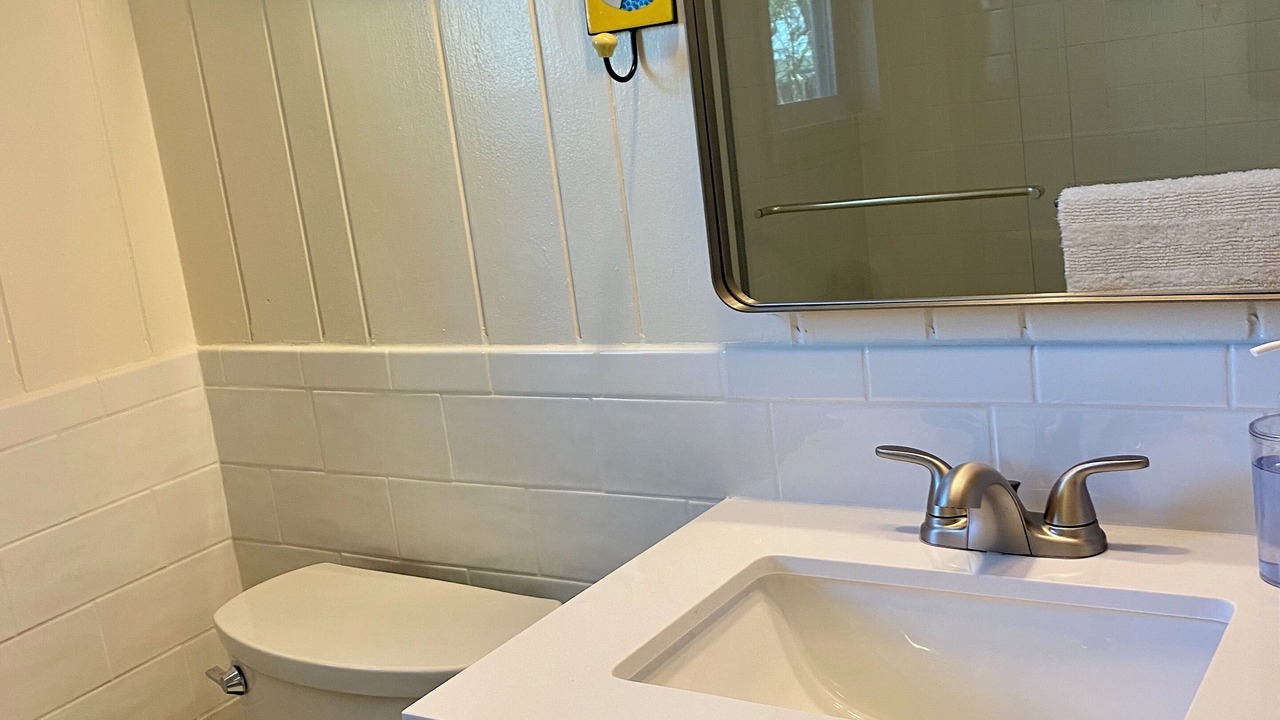 Photo of Bathroom in Longbeach Village