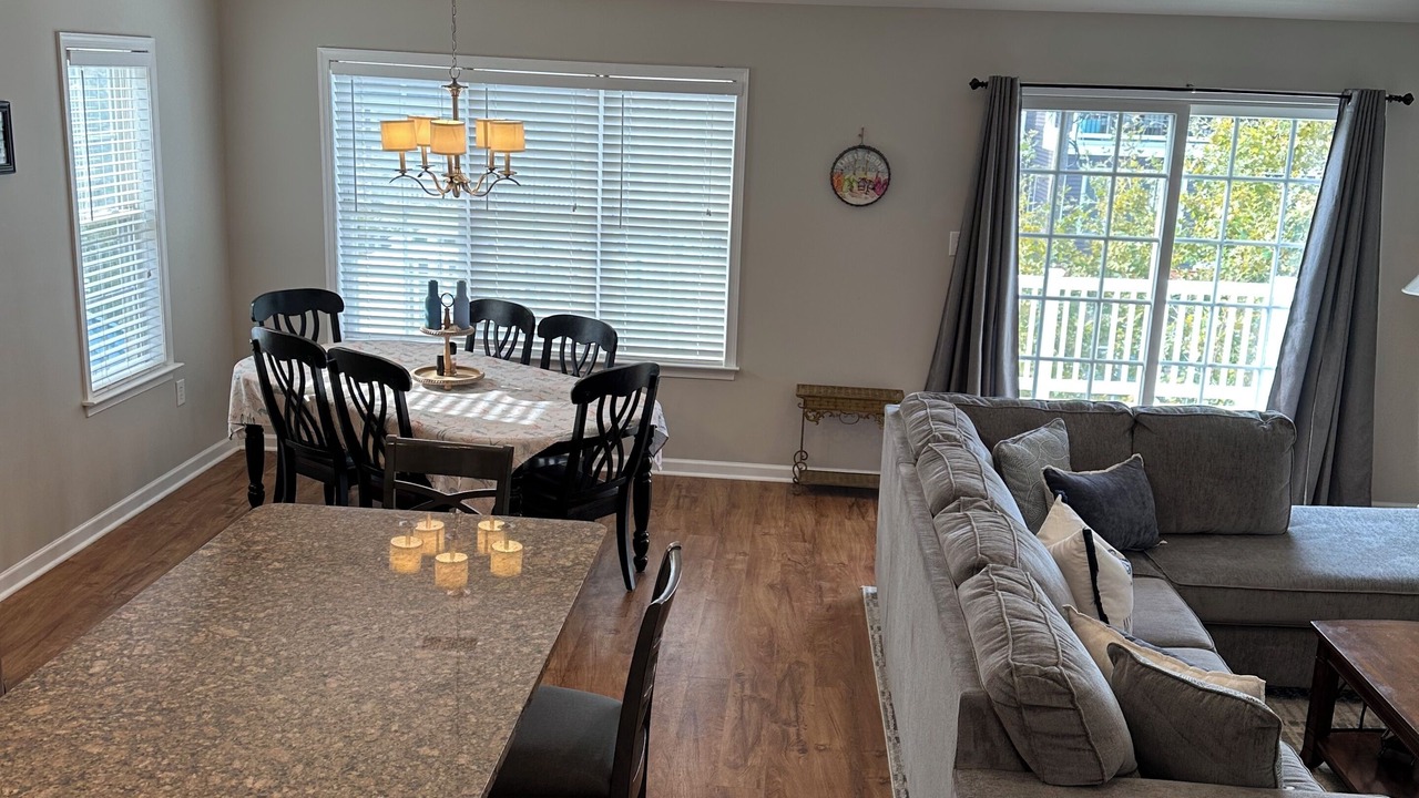 Photo of Livingroom in North End