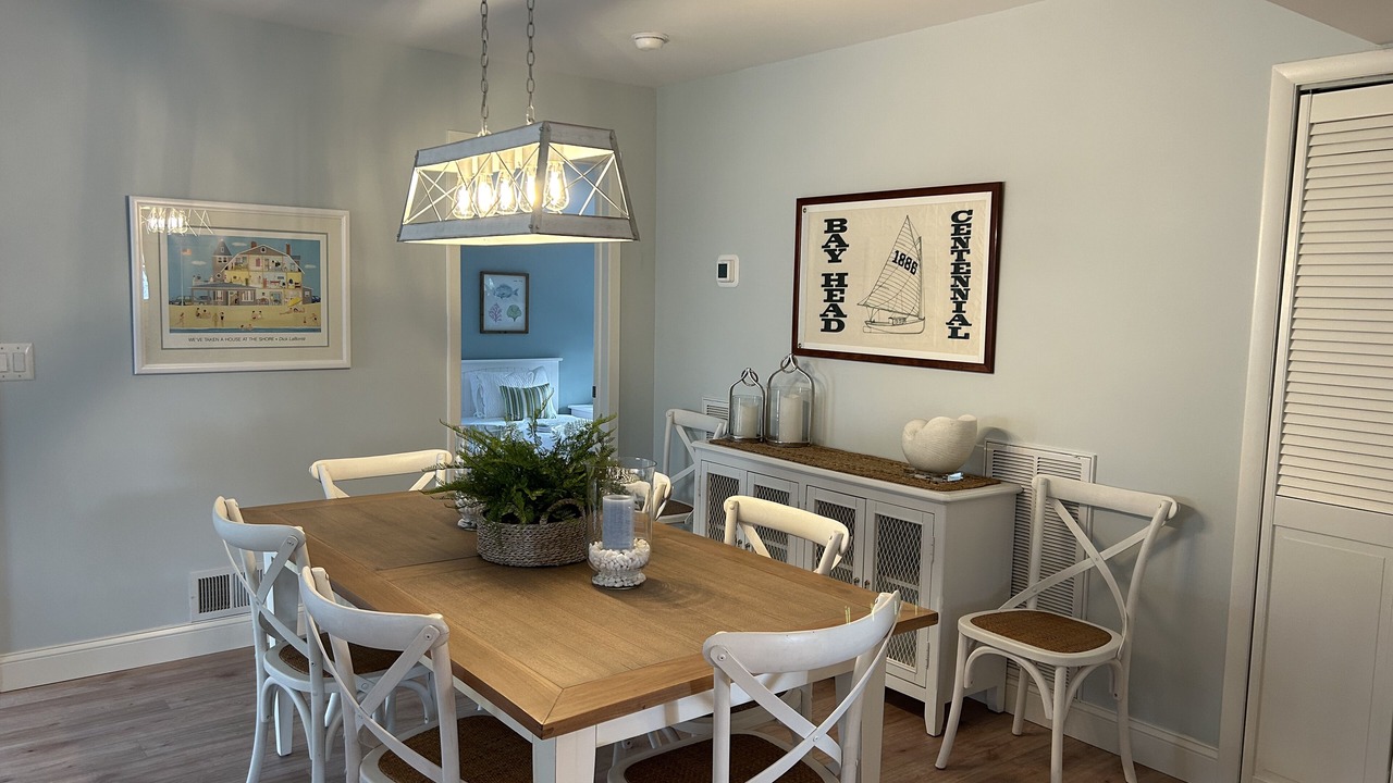 Photo of Livingroom in Avon