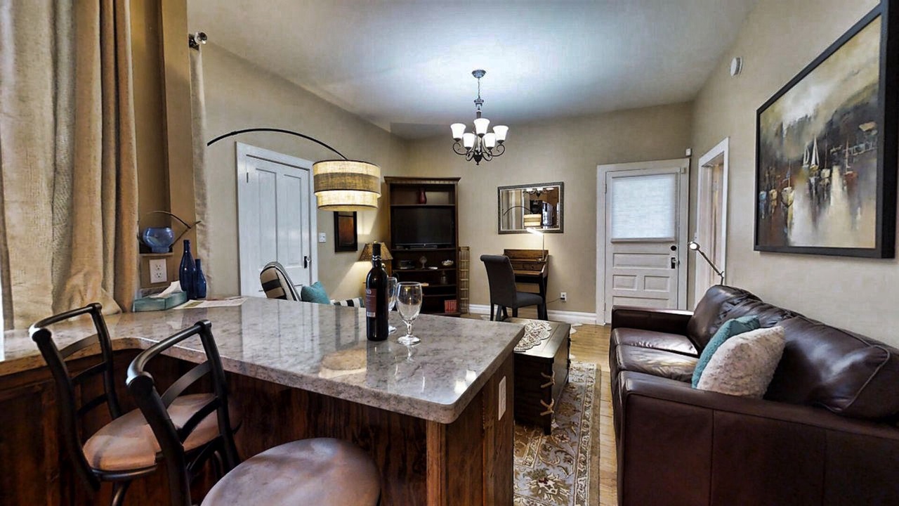 Photo of Livingroom in Downtown Historic District