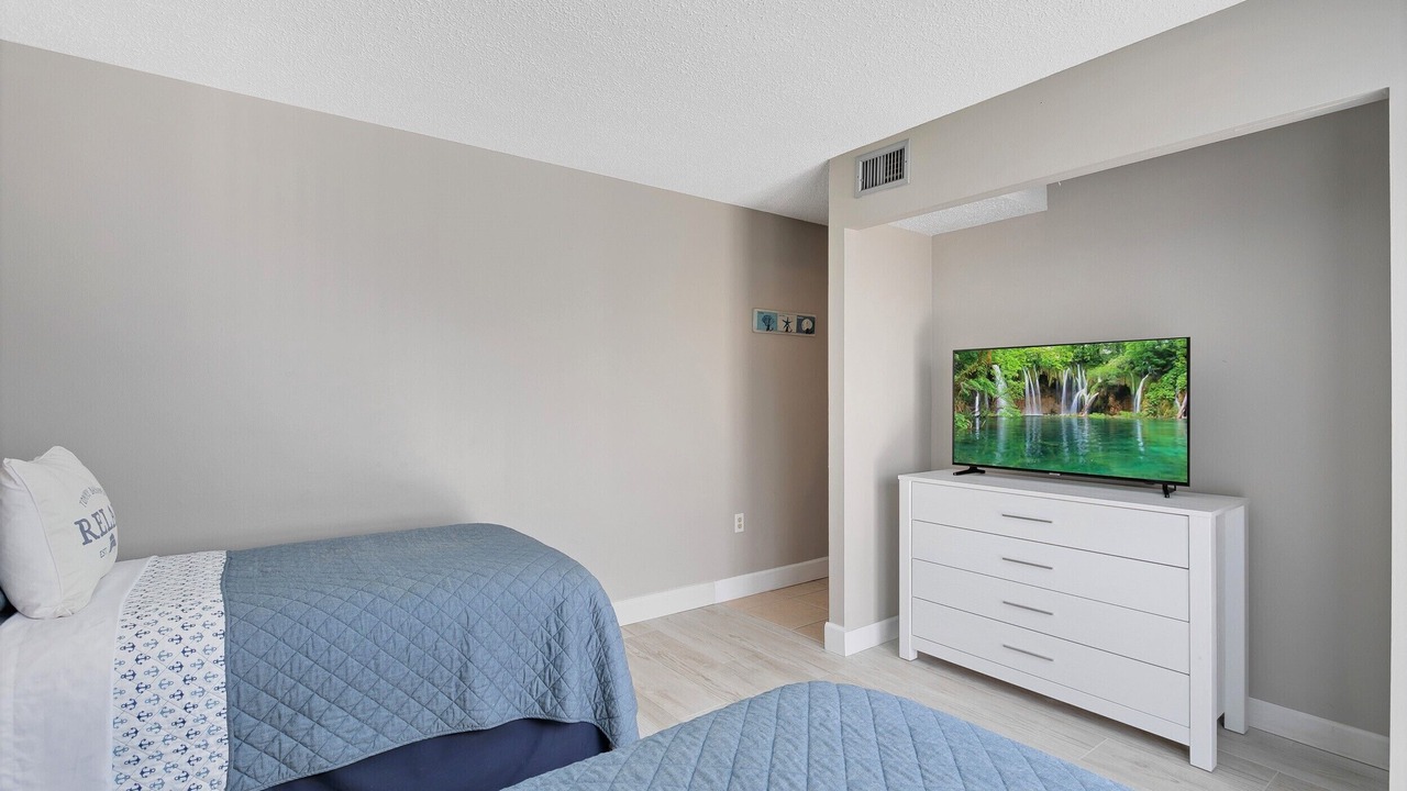 Photo of Bedroom in Avon By The Sea