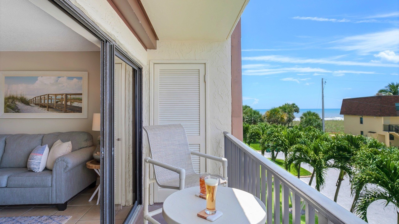 Photo of Patio Balcony in Avon By The Sea