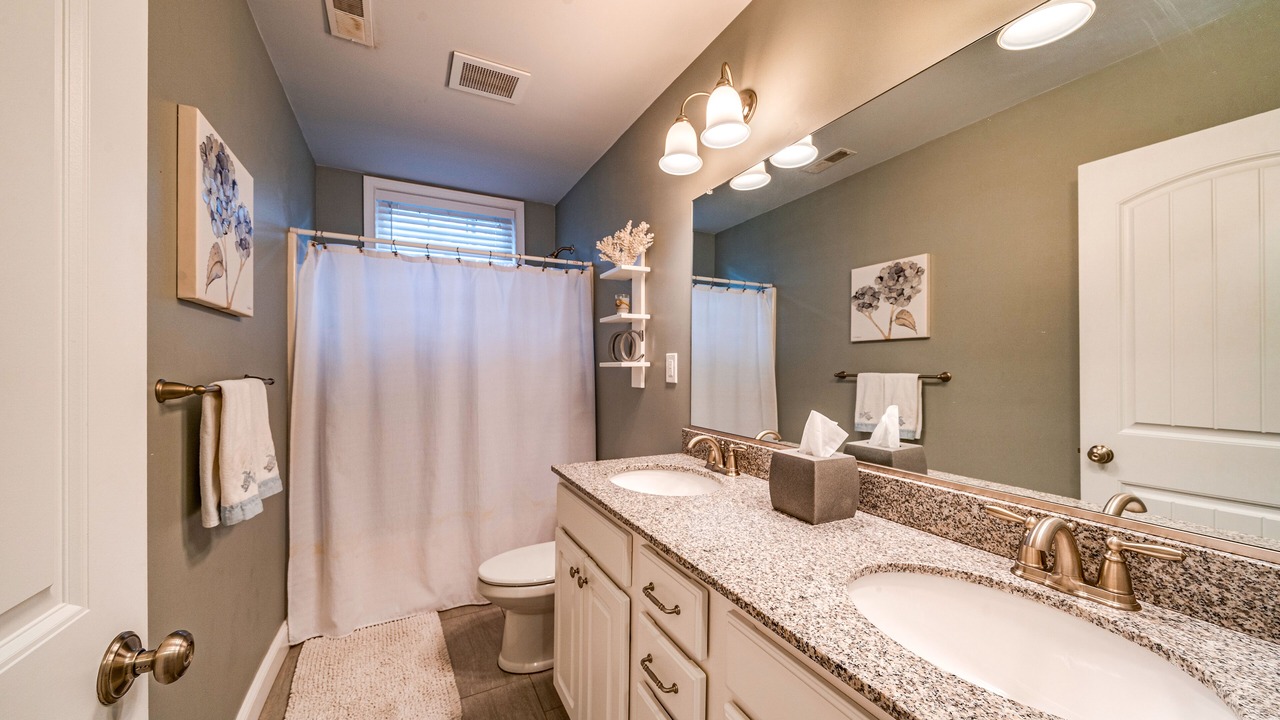 Photo of Bathroom in North End