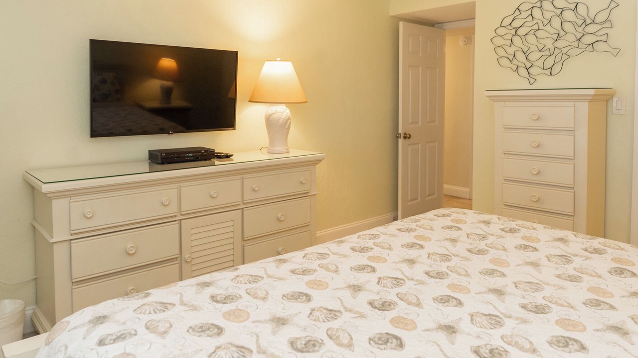 Photo of Bedroom in New Smyrna Beach