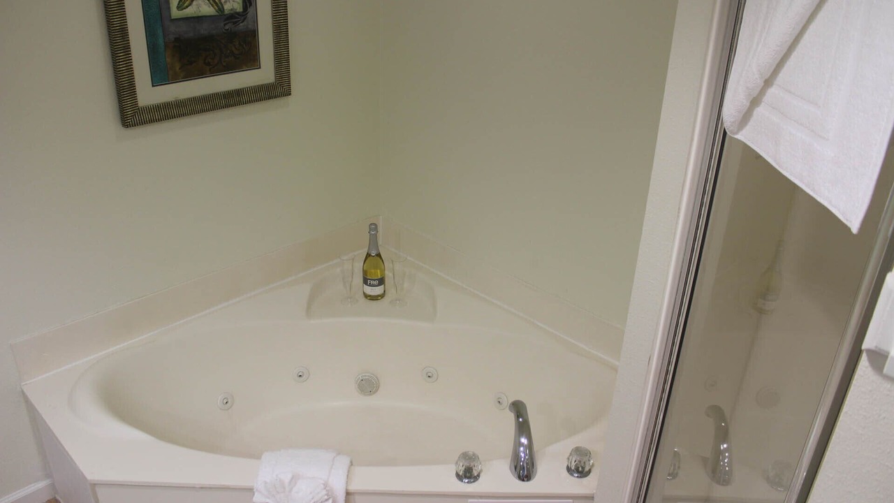 Photo of Bathroom in Cocoa Isles