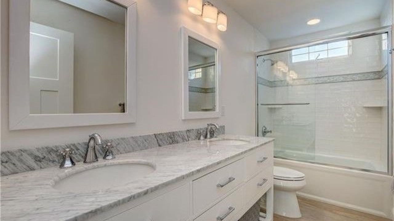 Photo of Bathroom in Beach Haven