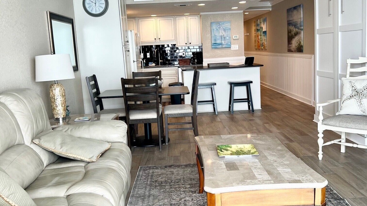 Photo of Livingroom in Garden City