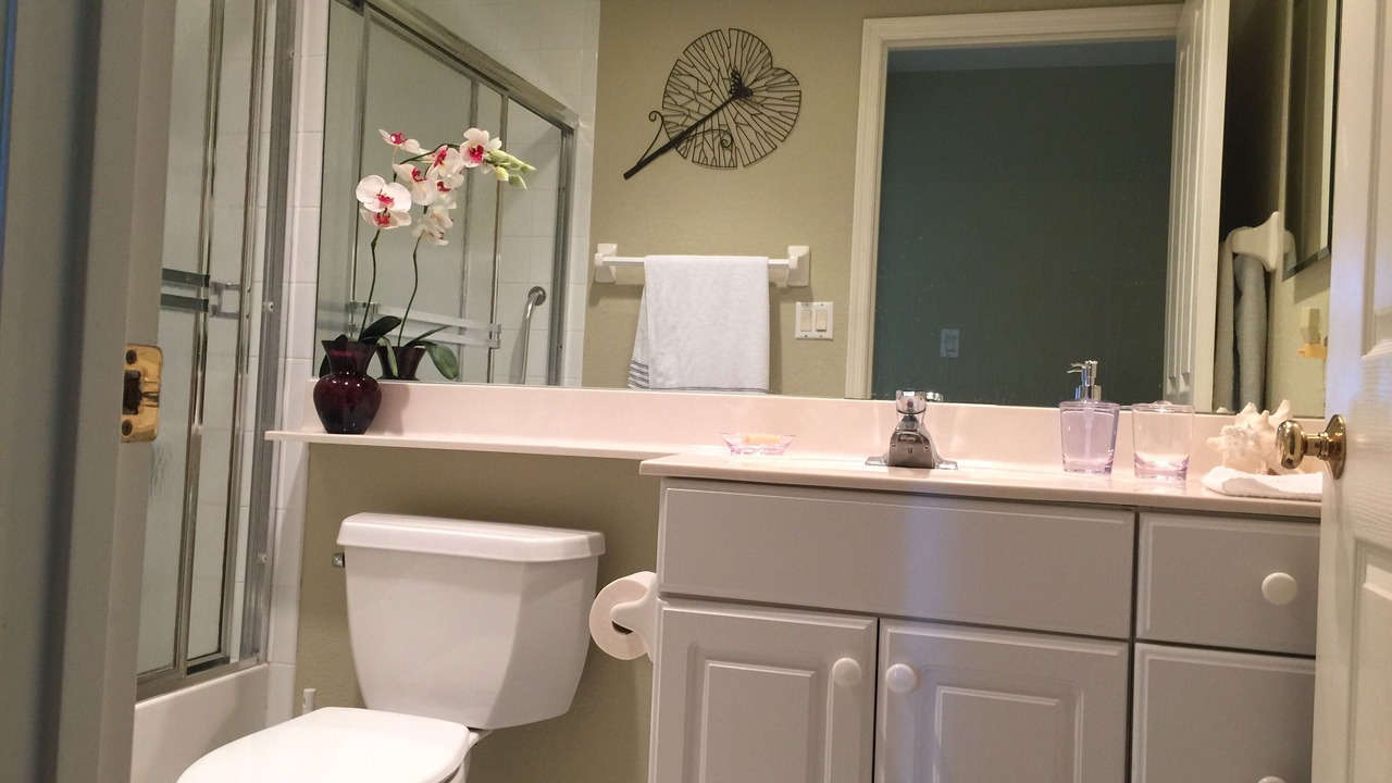 Photo of Bathroom in Sand Key