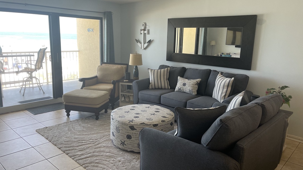 Photo of Livingroom in Indian Shores