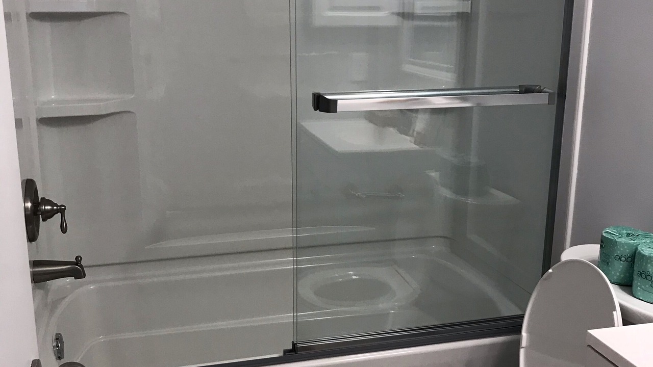 Photo of Bathroom in Folly Field