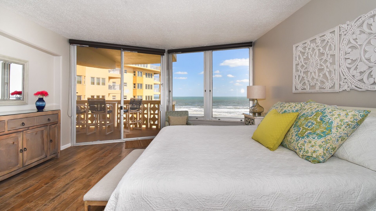 Photo of Bedroom in New Smyrna Beach