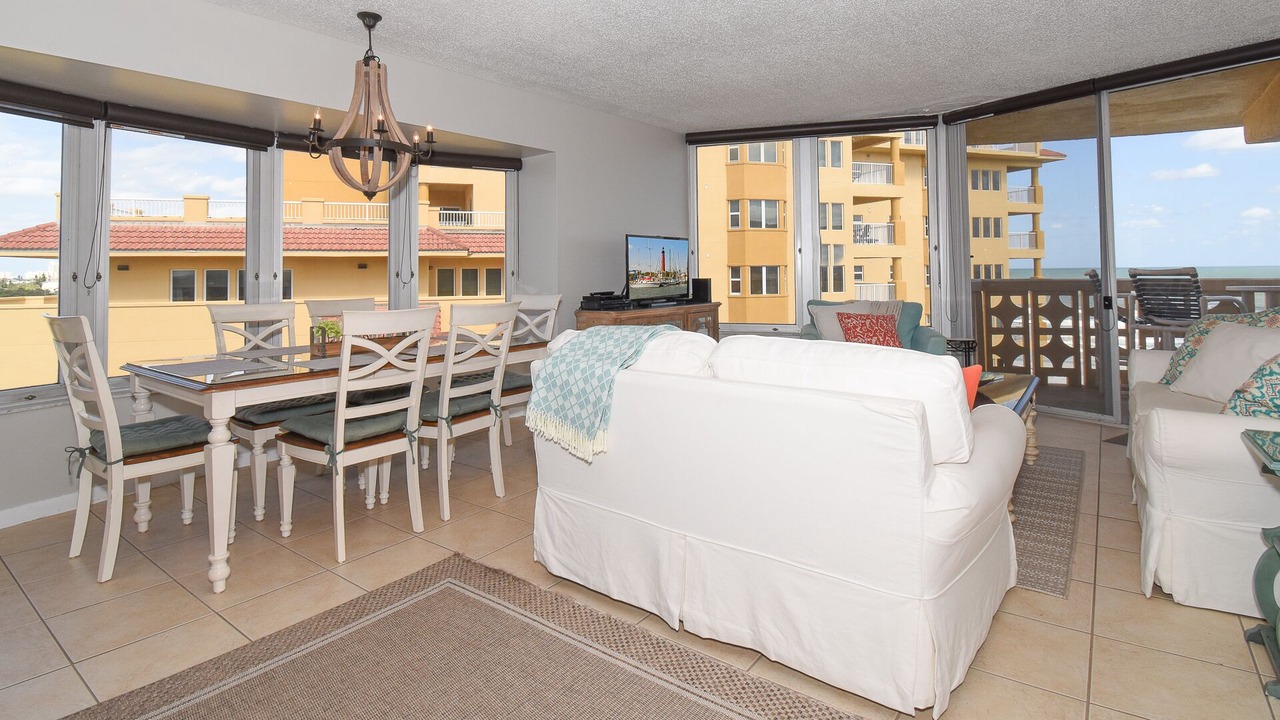 Photo of Livingroom in New Smyrna Beach