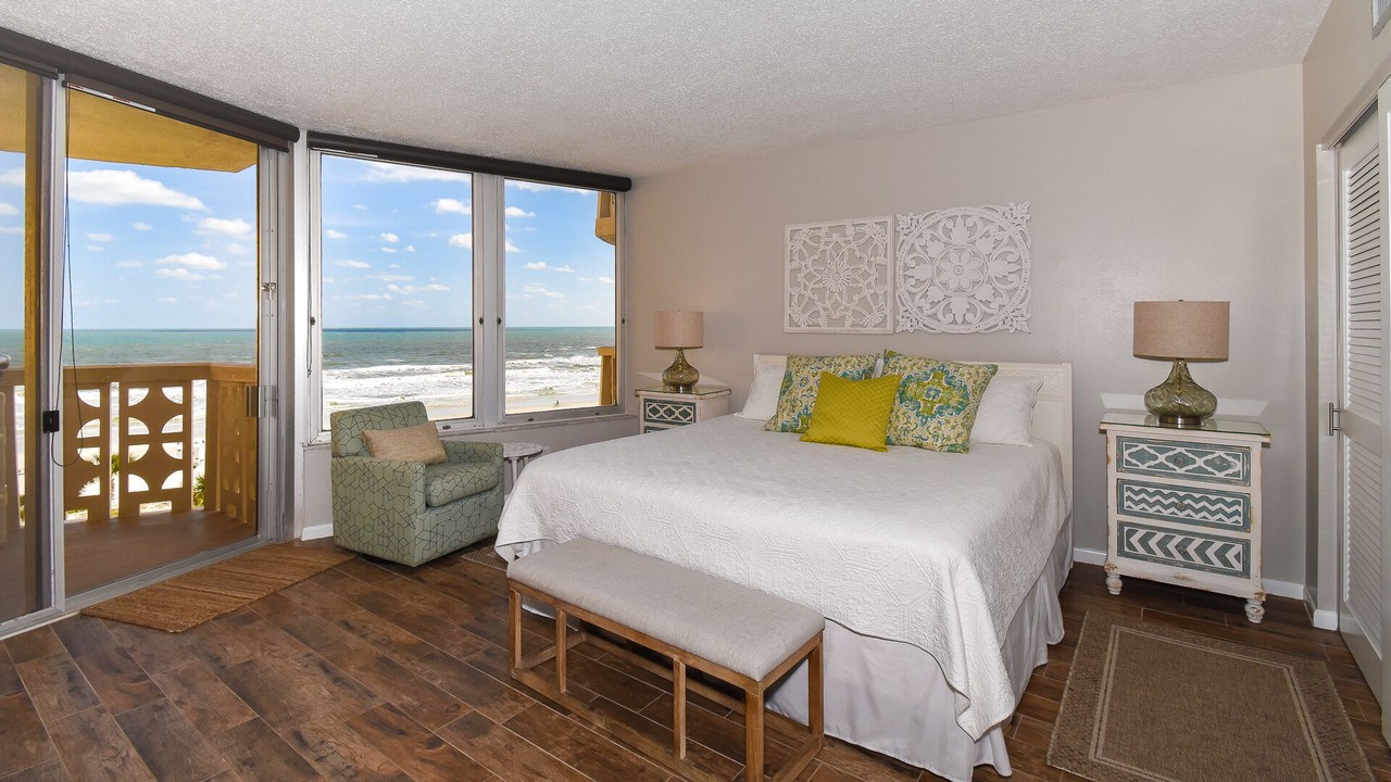 Photo of Bedroom in New Smyrna Beach