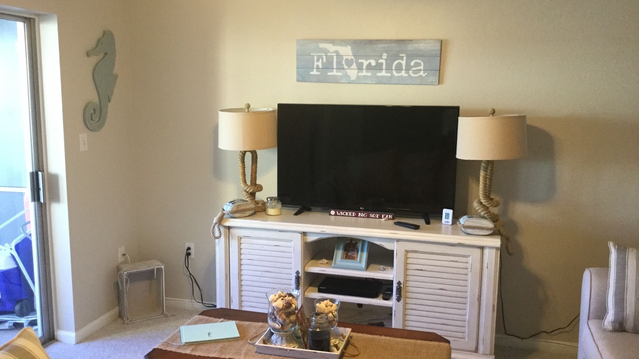 Photo of Livingroom in Broadwater