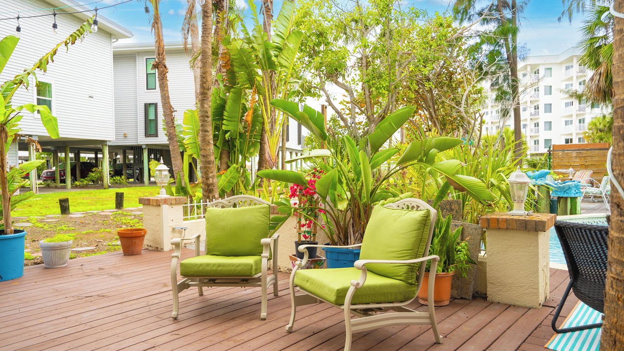 Photo of Patio Balcony in Treasure Island