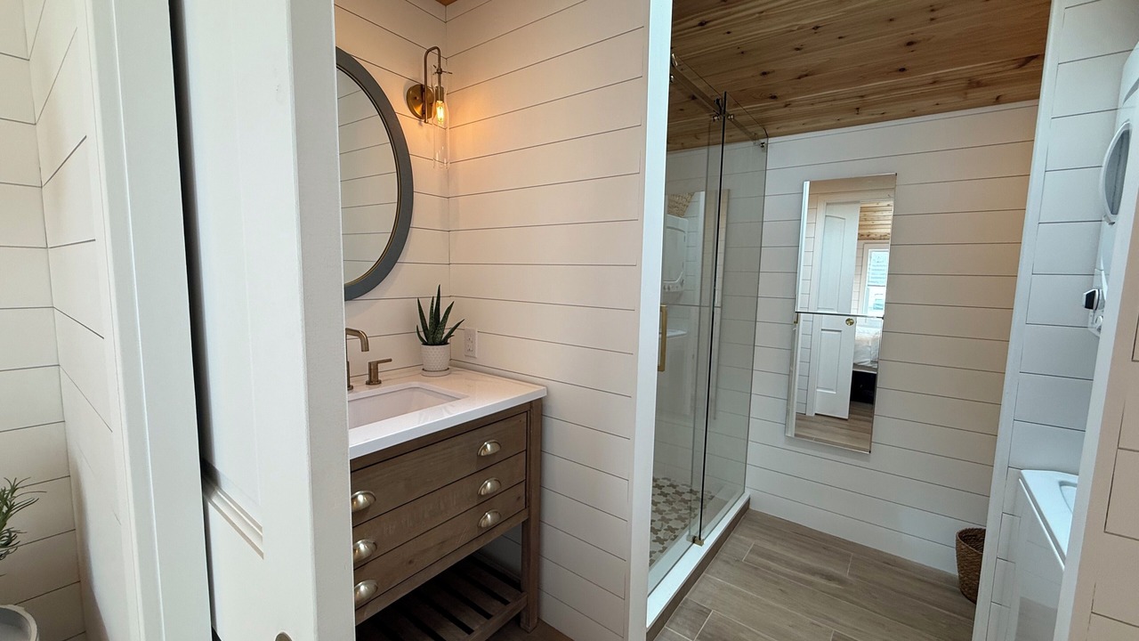 Photo of Bathroom in Stone Harbor
