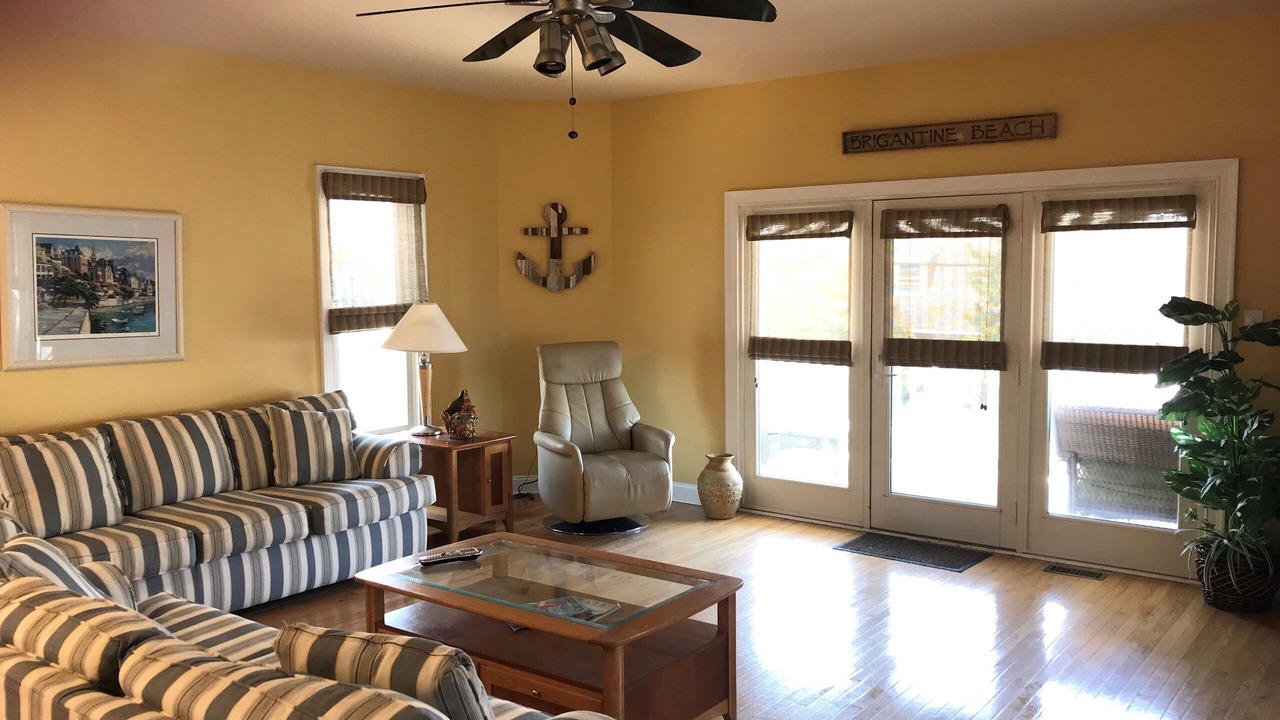 Photo of Livingroom in Brigantine