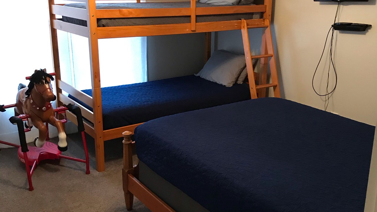 Photo of Bedroom in Hendersonville