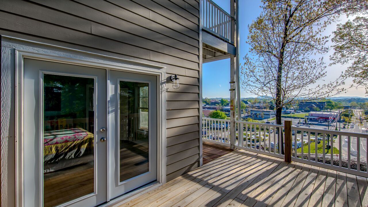 Photo of Patio Balcony in Hendersonville