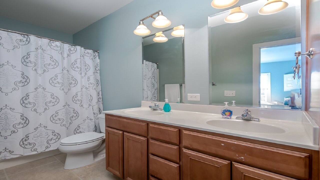 Photo of Bathroom in Hendersonville