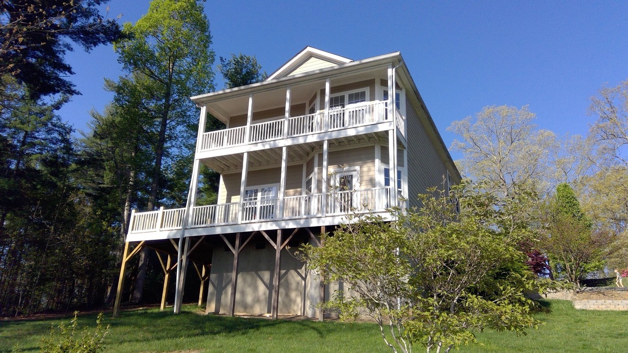 Photo of Outdoor in Hendersonville