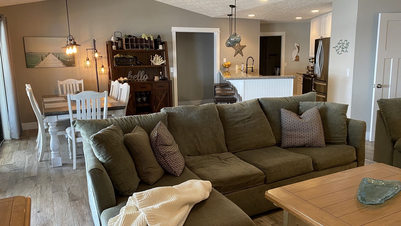 Photo of Livingroom in Apollo Beach