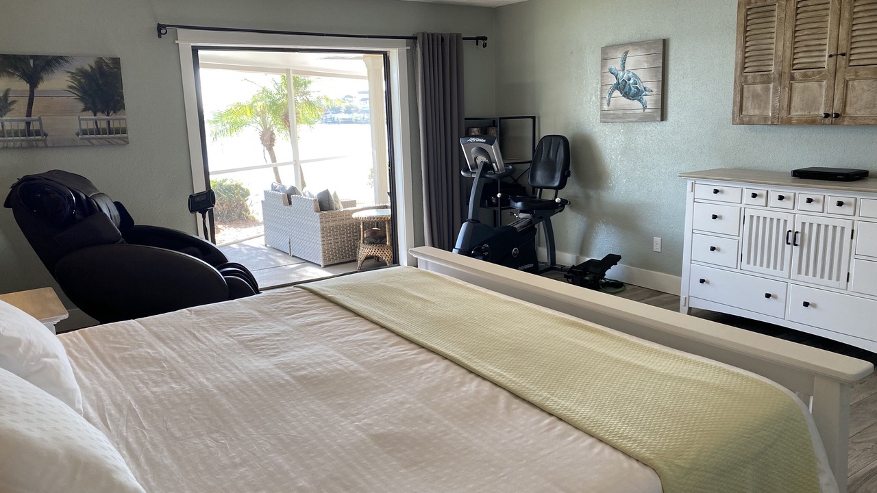 Photo of Bedroom in Apollo Beach