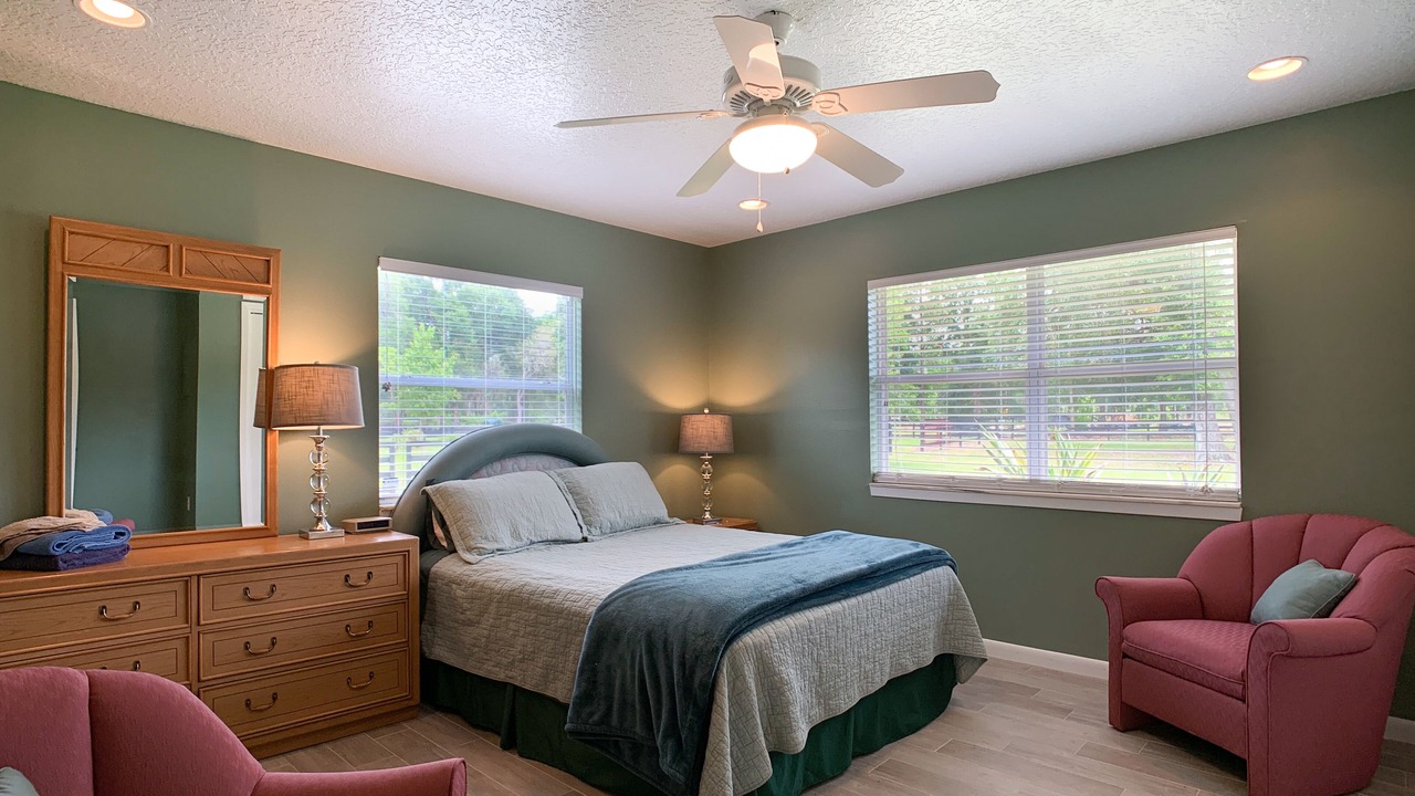 Photo of Bedroom in Deleon Springs Heights