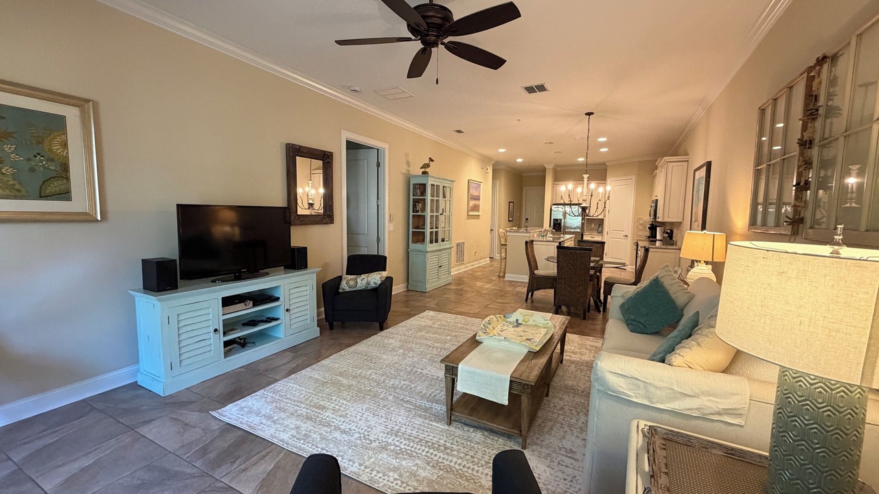 Photo of Livingroom in Amelia City