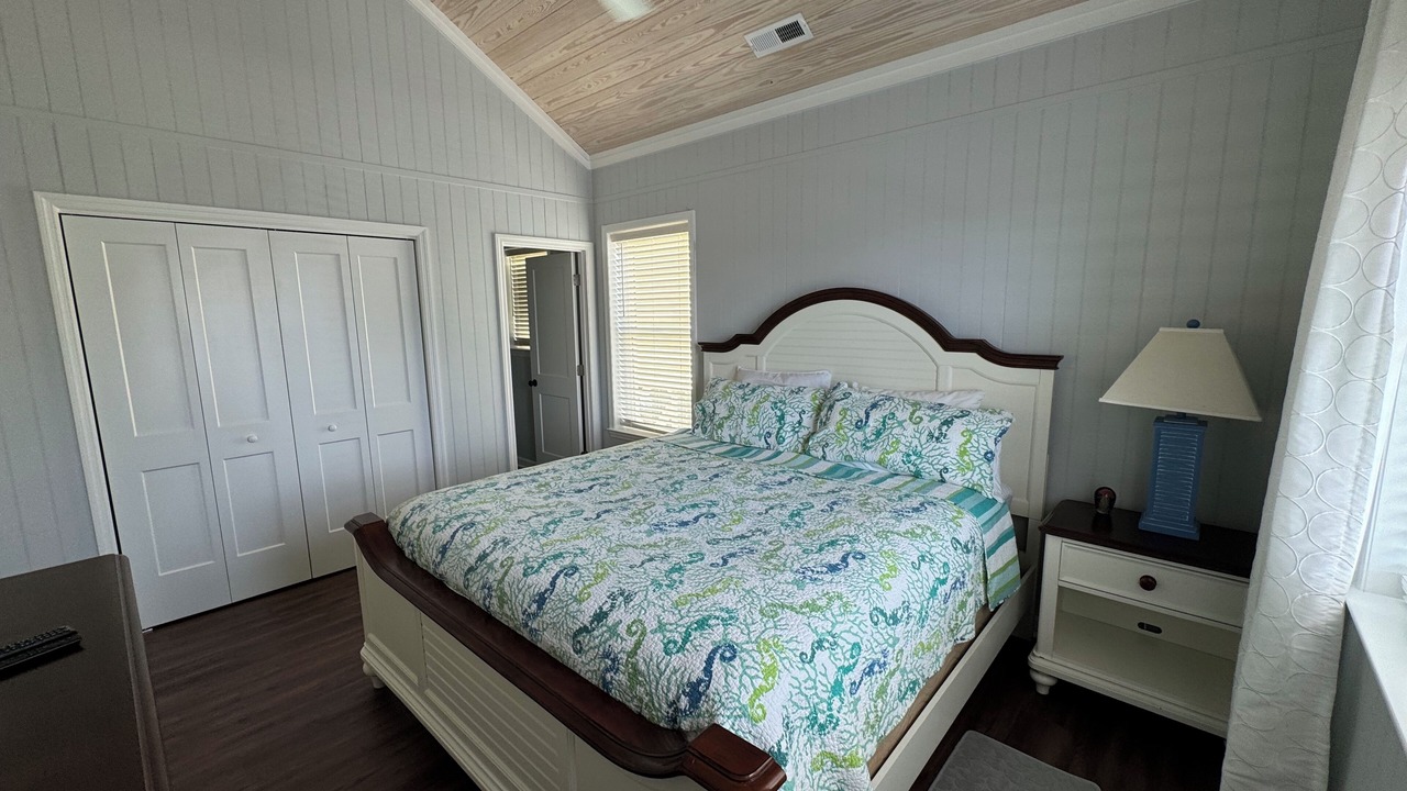 Photo of Bedroom in Holden Beach