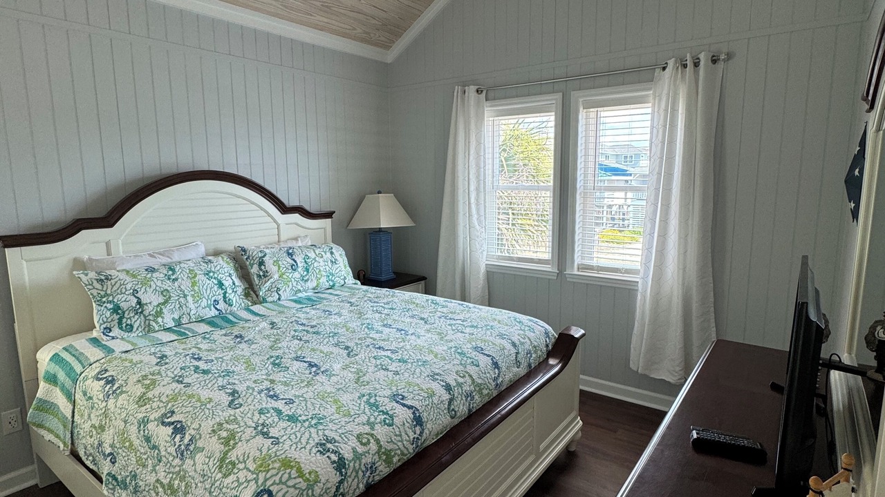 Photo of Bedroom in Holden Beach