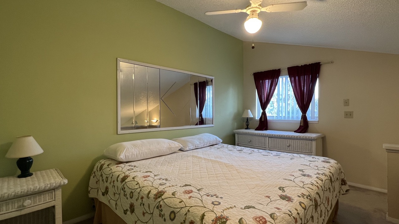 Photo of Bedroom in Dunnellon